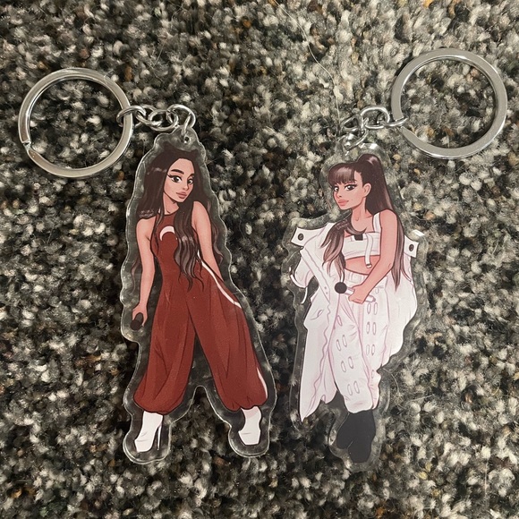 Ariana Grande Acrylic Keychains - Picture 1 of 2